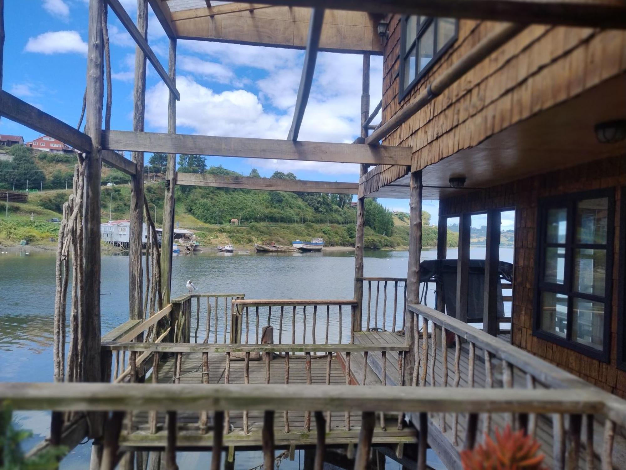 Hostal Palafito Waiwen Castro Zewnętrze zdjęcie